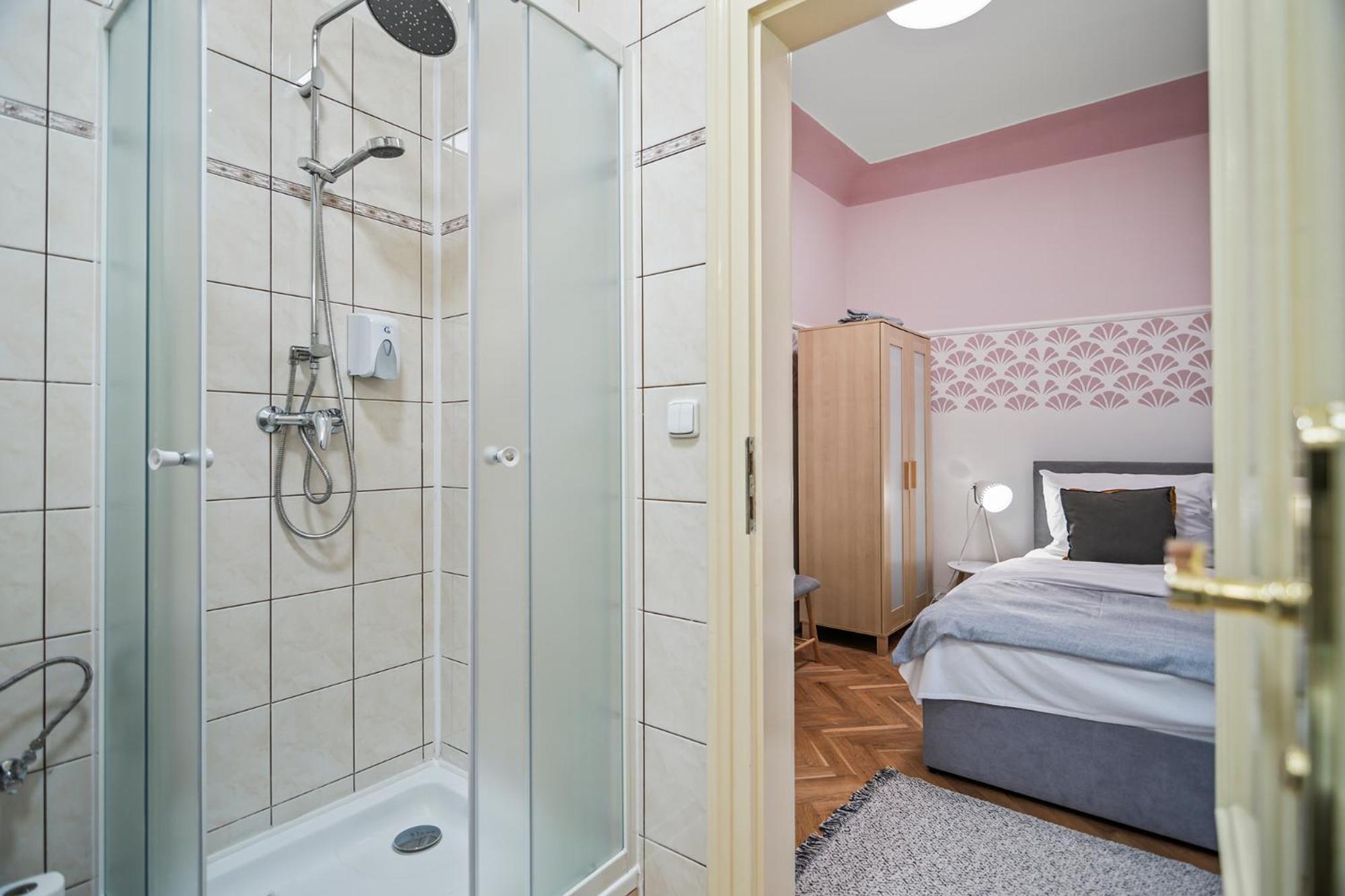 Charles Bridge Historical Apts By Michal&Friends براغ المظهر الخارجي الصورة